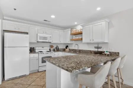 web 144 104 Spires Lane 21