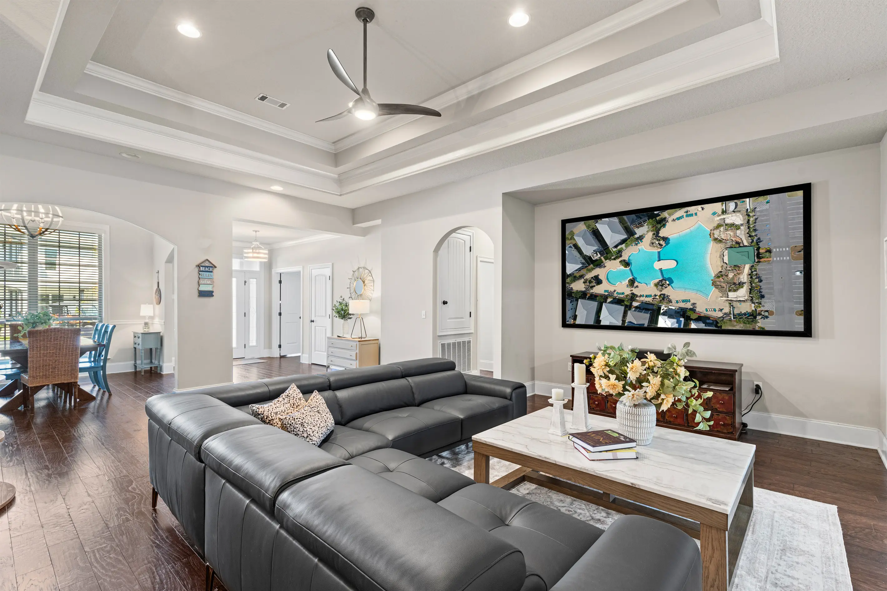 2bf62c4e443844a68b3277b9724afdfb LargeOriginal.jpg