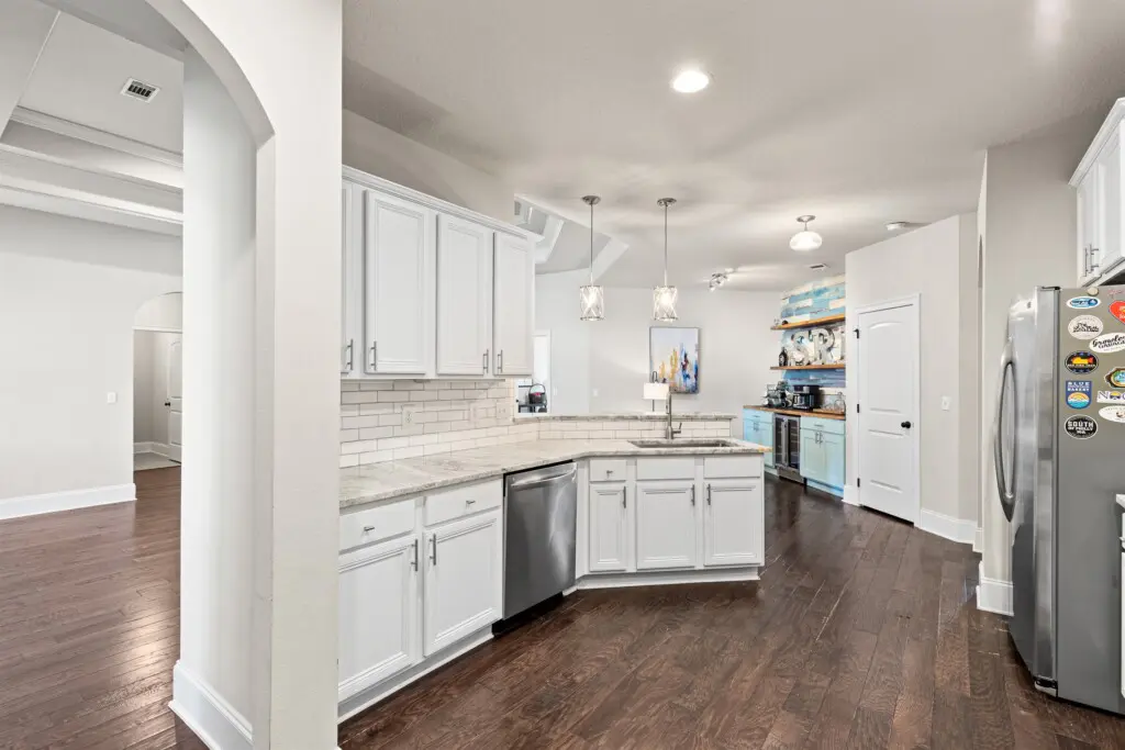 ec618eeeb28c40499f33715eae887147 LargeOriginal.jpg