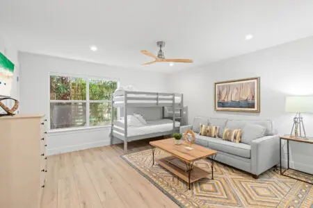 403c3fc17072497a95b30abcde4ff64d LargeOriginal.jpg