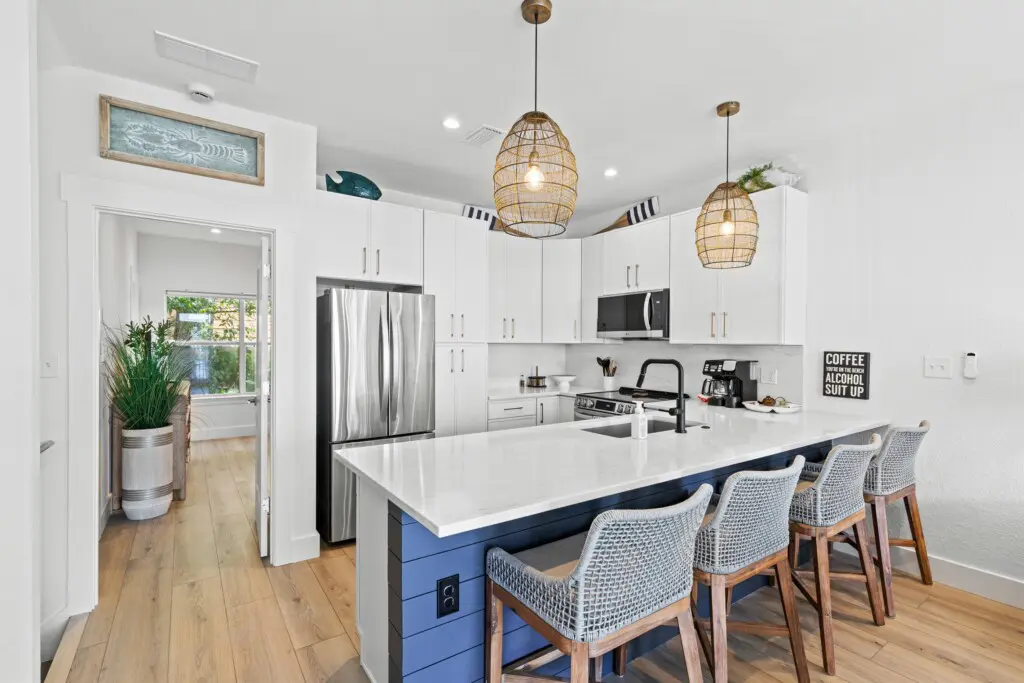 4125ba1a9a47404ebb56b78727db47a5 LargeOriginal.jpg