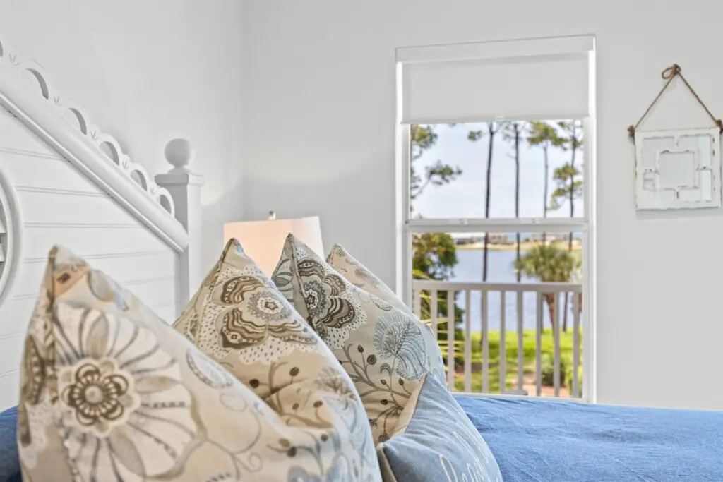 a1ce085f1d9747f8b28b6081adab5c93 LargeOriginal.jpg